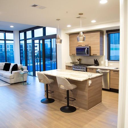 Cozy Home Toyota Center Houston Exterior photo